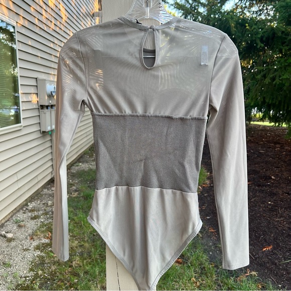 ‼️SOLD‼️ZARA Women's Long Sleeve Green Bodysuit - Picture 2 of 5